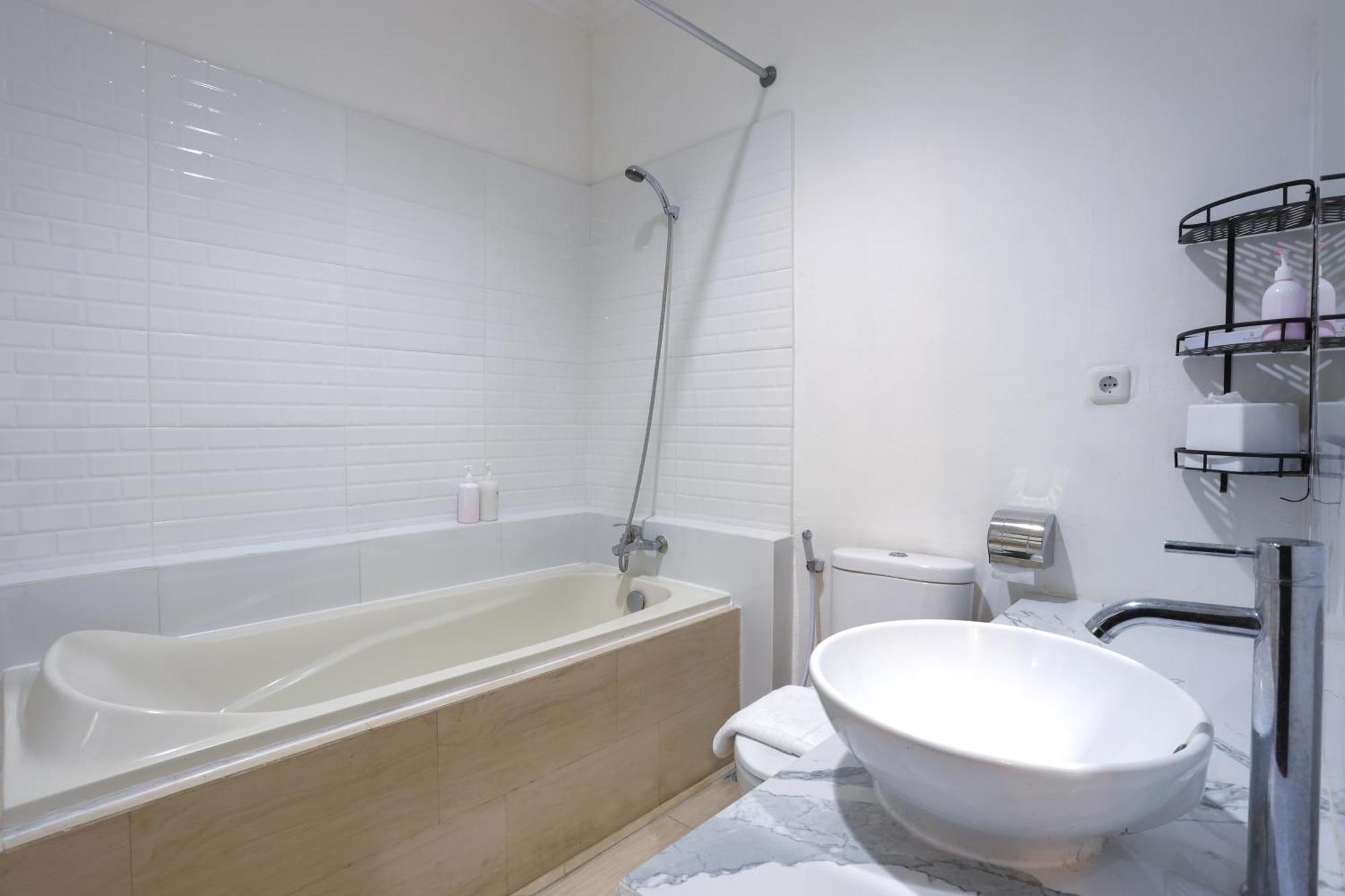 Jambuluwuk Residence Menteng Джакарта Экстерьер фото