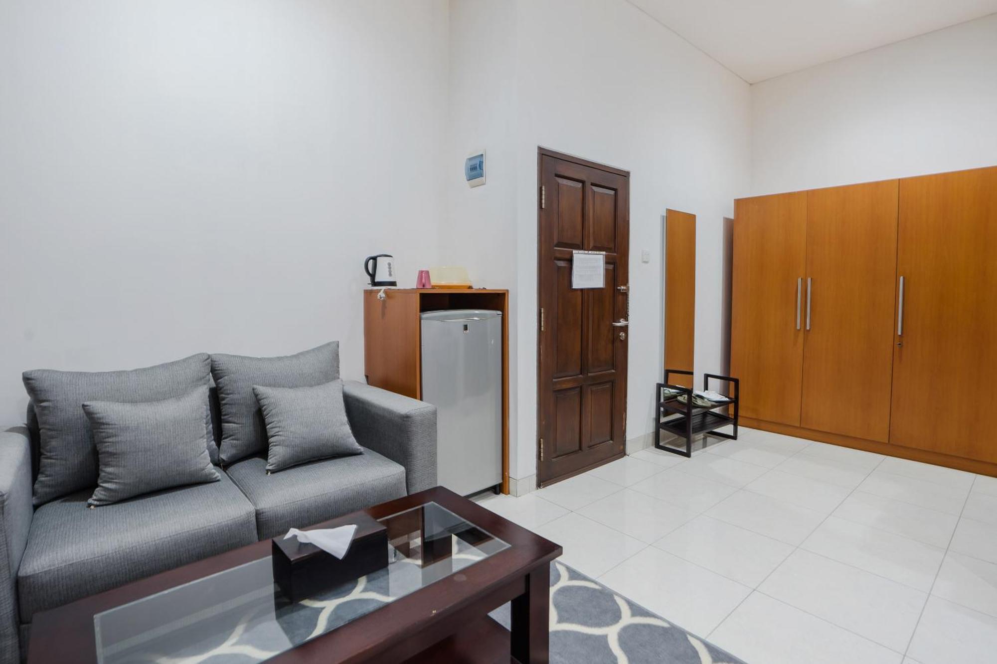 Jambuluwuk Residence Menteng Джакарта Экстерьер фото